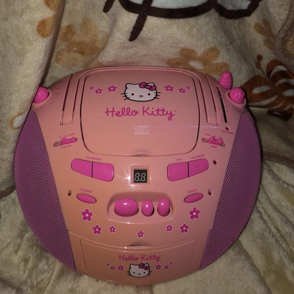 Hello Kitty Other - hello kitty y2k radio player